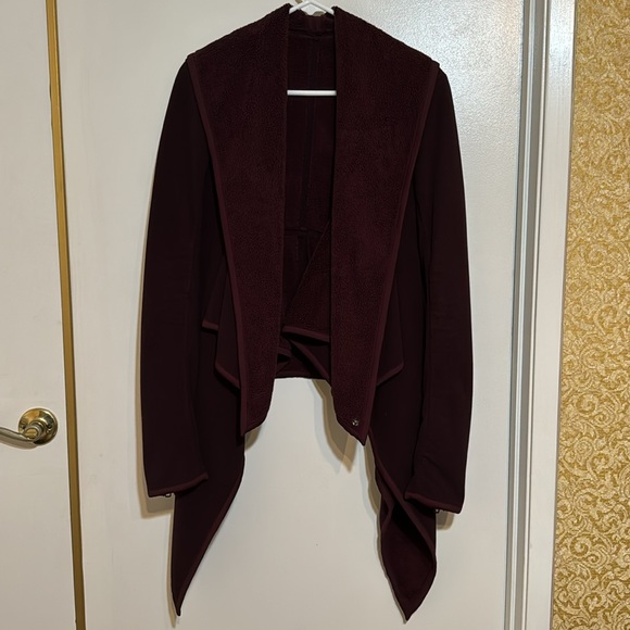Lululemon Presence of Mind Fleece Wrap Bordeaux - Picture 7 of 8
